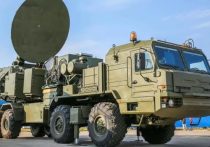 Советник первого заместителя гендиректора Концерна "Радиоэлектронные технологии" (КРЭТ) Владимир Михеев сообщил в пятницу, что Россия к обычным системам защиты от радиолокации разместит в Сирии  системы радиоэлектронной борьбы (РЭБ), способные бороться с высокоточным оружием - управляемыми бомбами и ракетами