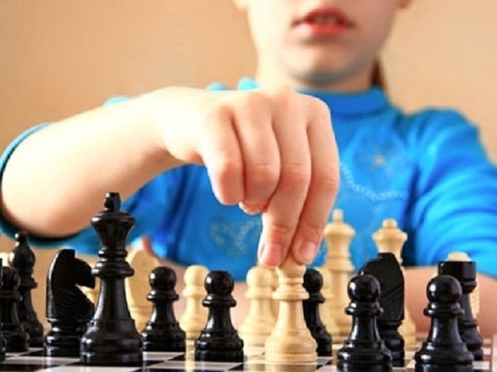 В Калмыкии стартовали детские шахматы