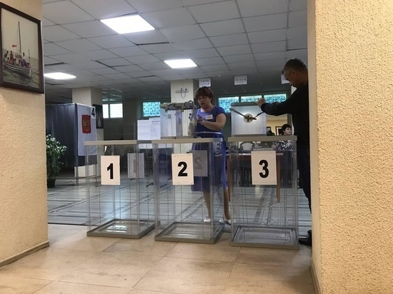 Досрочные выборы были назначены после отставки предшественника Ивана Беделева.