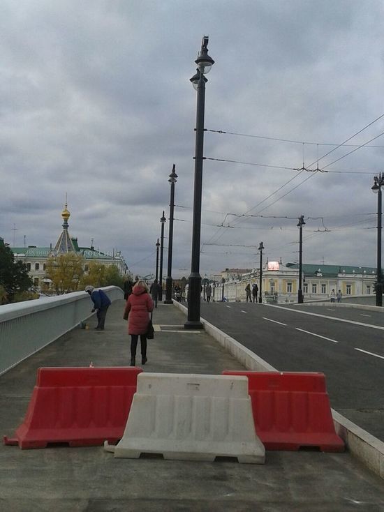 Юбилейный мост уже открыли для омичей-пешеходов