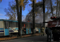 В Новокузнецке на улице Технический проезд произошло возгорание трамвая