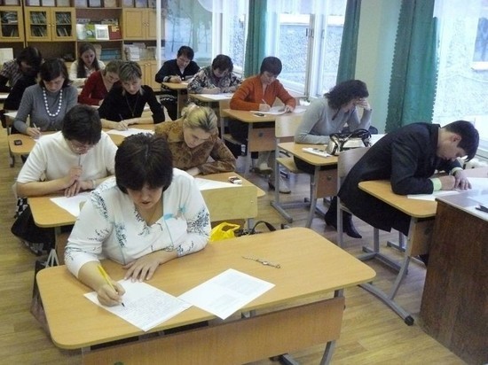Корреспондент «МК» во Владимире» о том, как бюрократия тормозит развитие системы образования