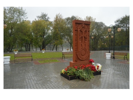 В Серпухове установили памятный знак в память обо всех невинно убиенных