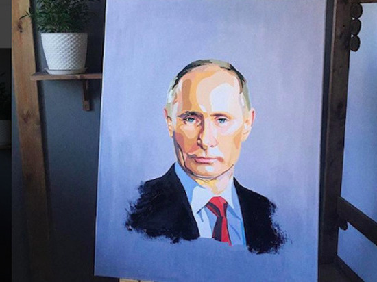  Жительница Волгограда написала в подарок Путину его портрет