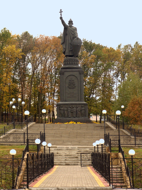 В Белгороде, чьим брендом стал памятник князю Владимиру, некоторые полагают, что исторически им ближе Потемкин