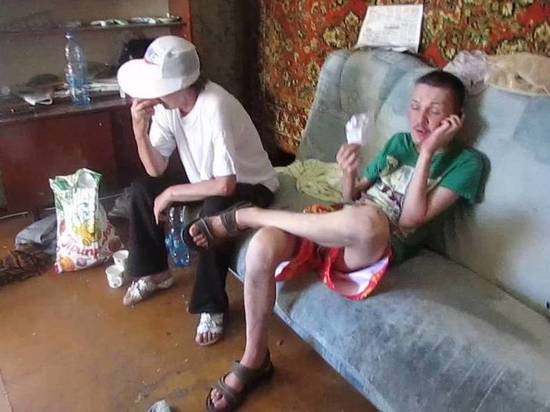 Двое жителей Калуги содержали притон для наркоманов