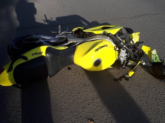 В Орске в ДТП с легковушкой погиб мотоциклист