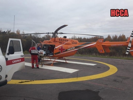 Жертву ДТП со сломанным позвоночником вертолетом отправили в Петербург