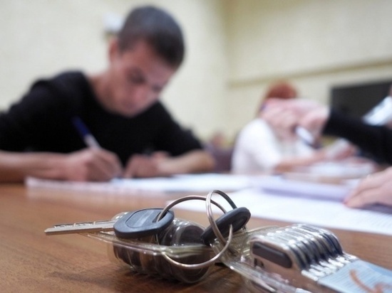 В Ульяновске еще пятнадцать сирот получили жилье