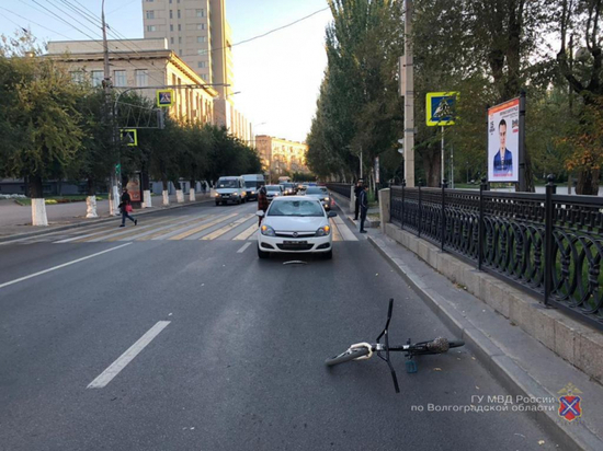 15-летний велосипедист попал под колеса иномарки в Волгограде