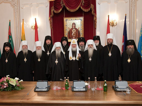 Синод РПЦ подготовит ответ Вселенскому Патриархату по украинскому вопросу