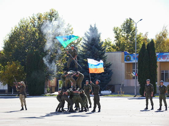 На территории 247-го гвардейского десантно-штурмового Кавказского казачьего полка прошел «День призывника»