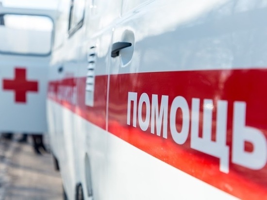 В ДТП в Волжском пострадали два пассажира и автоледи