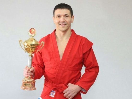 Тренер из Ульяновской области взял "золото" Чемпионата мира по самбо