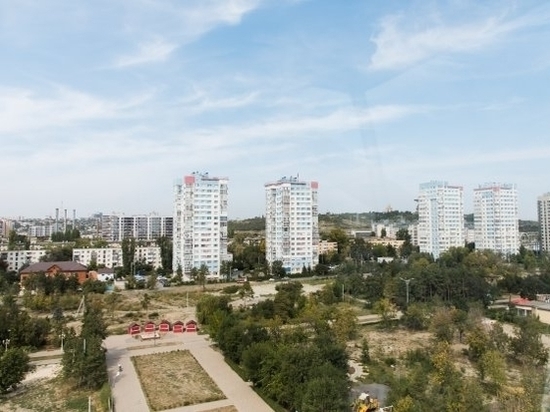 Панораму Волгограда сняли из кабины колеса обозрения