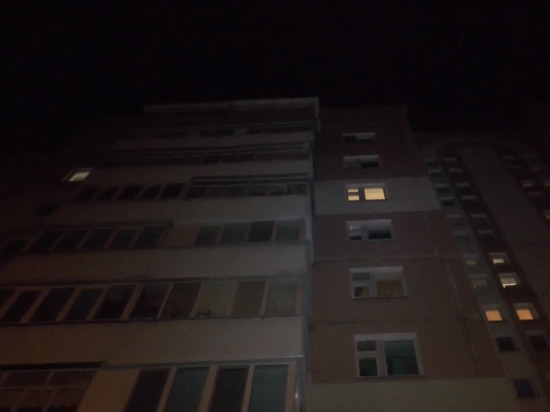 В Твери на газоне многоэтажки обнаружили тело разбившегося пенсионера