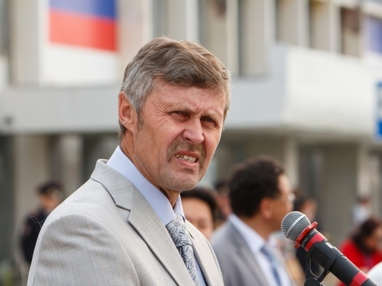 «Единая Россия» в Бурятии отказалось исключать Анатолия Кушнарева из партии
