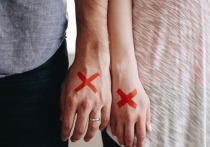 Группа учёных из США и Канады выяснила, по какой причине пары, не желающие продолжать отношения, в то же время не решаются и их порвать