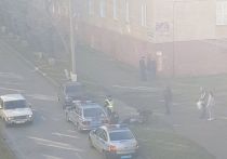 Утром в воскресенье около дома №3 на улице Патриотов в Кемерове инспекторы остановили ВАЗ-2110, откуда вышла толпа нетрезвых граждан