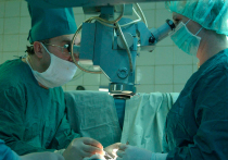 Редкую операцию по пластике мочеточника у годовалого малыша провели недавно хирурги в Москве