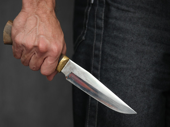 На жд станции в Мичуринске тамбовчанин угрожал пассажиру кухонным ножом