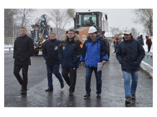 Глава Серпухова проверил реконструкцию переправы через Нару