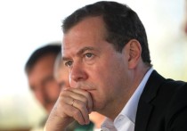 Премьер-министр России Дмитрий Медведев подписал постановление о введении специальных экономических мер против Украины