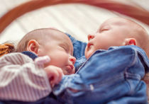 В областном перинатальном центре за прошлую неделю родились 14 двоен – девять девочек и пять мальчиков