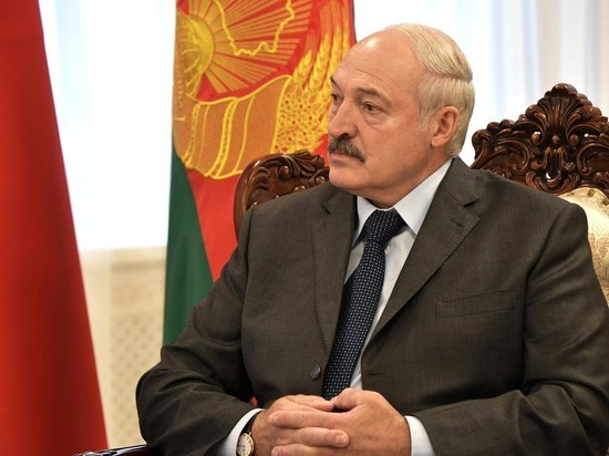 По мнению белорусского лидера, это "надуманная проблема"