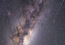 Группа австралийских ученых, представляющих Университета Монаша, обнаружили звезду, возраст которой составляет 13,5 миллиарда лет, что делает ее одной из древнейших во Вселенной Еще более любопытно то, что расположен данный объект в пределах Млечного пути, то есть, по космическим меркам, не так уж далеко от нашей планеты