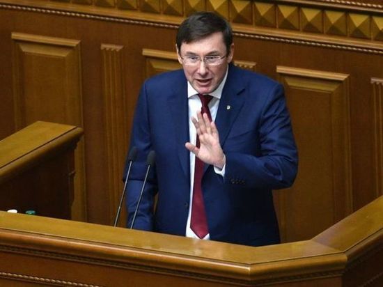 Генпрокурор Украины Луценко подал Порошенко заявление об увольнении