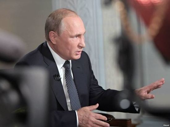 В Кремле назвали причину отказа Путина ехать в Давос