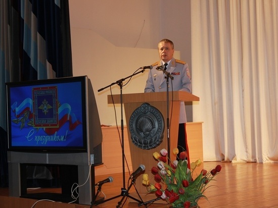 Министр внутренних дел Калмыкии попрощался с полицейскими