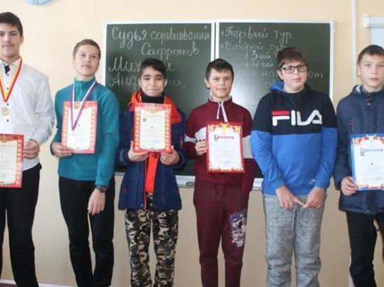 Определились сильнейшие шахматисты среди школьников Лихославльского района