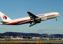 Таинственное исчезновение в марте 2014 года малайзийского Boeing 777, летевшего рейсом MH-370 из Куала-Лумпур в Пекин, продолжает волновать людей