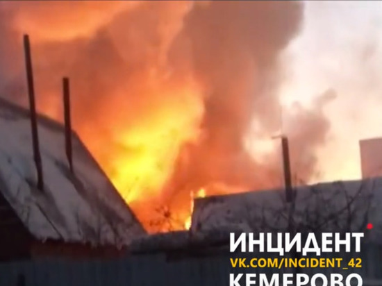 В Кемерове на пожаре погибли двое детей и их отчим