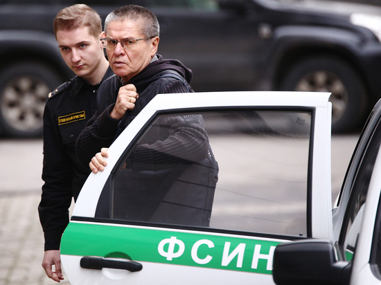 Бывший министр пожаловался на отсутствие на зоне условий для занятий йогой