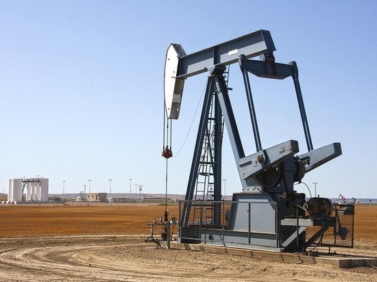Цены на нефть опустились ниже $69 за баррель