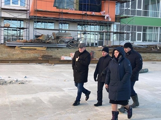 Губернатор проинспектировал строительство крупной школы в Мичуринске