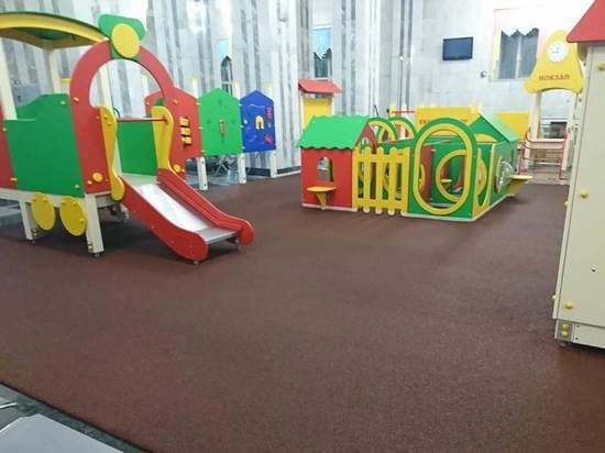 На железнодорожном вокзале Екатеринбурга появится детская игровая площадка