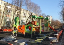 Прокурор проверит сведения о том, что в Междуреченске детскую площадку смотнировали для фотоотчета, а затем разобрали и увезли