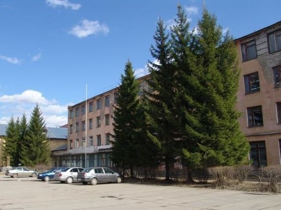 Костромская область: вопрос о закрытии Красносельского ювелирного училища не стоит
