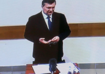 Адвокат Александр Горошинский подтвердил госпитализацию бывшего президента Украины Виктора Януковича с травмой и сообщила, что из-за этого его клиент не поедет в Киев в суд, где должен был 19 ноября выступить с последним словом