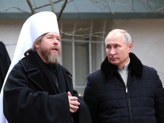 Пресс-служба Путина опубликовала кадры посещения Псково-Печерского монастыря