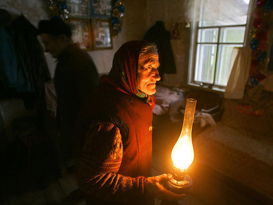 Онега погрузилась во тьму: без света сидят тысячи человек в десятке деревень