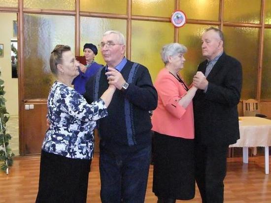 Семейные пары Торопецкого района отметили «золотую» свадьбу