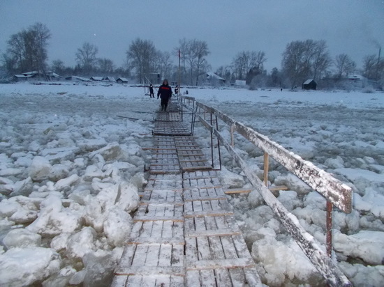 Свалки вместо переработки, переправы вместо мостов: 5 млн потратят на ледовые переправы