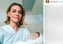 Фотографией с младенцем на руках поделилась Любовь Толкалина после того, как СМИ и поклонники наперебой поздравили ее с беременностью