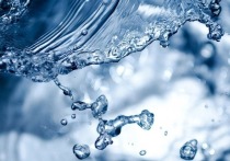 Выпить значительно больше воды, чем требуется организму, оказалось во многих отношениях не менее опасно, чем пить её в недостаточных количествах