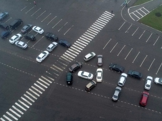 «Нет ДТП»: флешмоб из 30 автомобилей прошел в Вологде